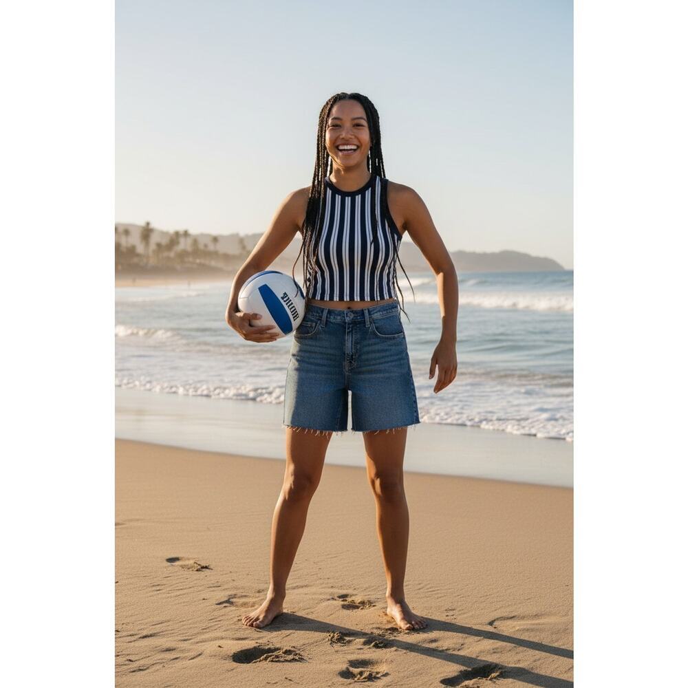 New Eddie Bauer Womens Size 10P Authentic Voyager High Rise Cutoff Denim Shorts